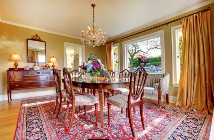 clean rug in a dining room area